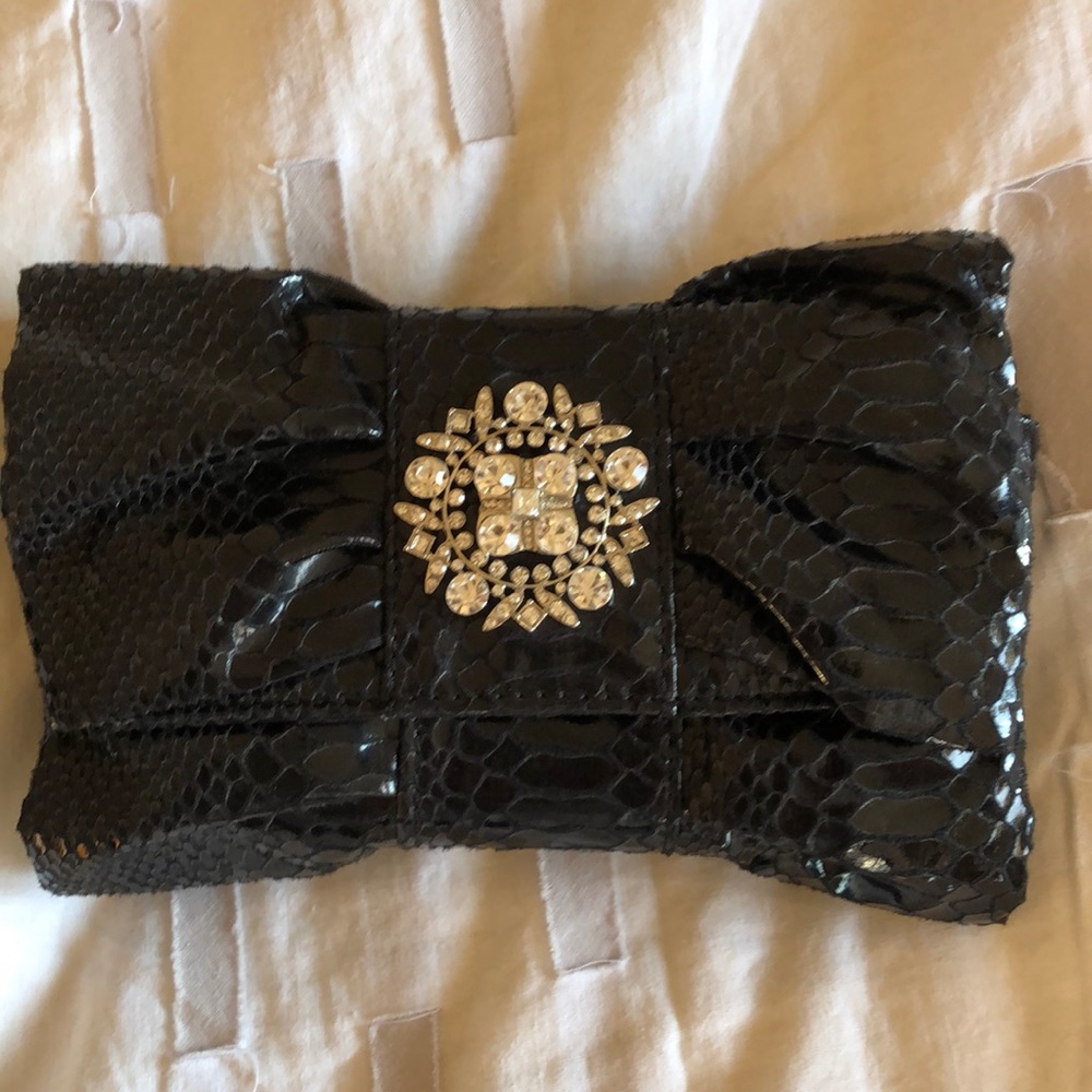 Black crystal Iman clutch